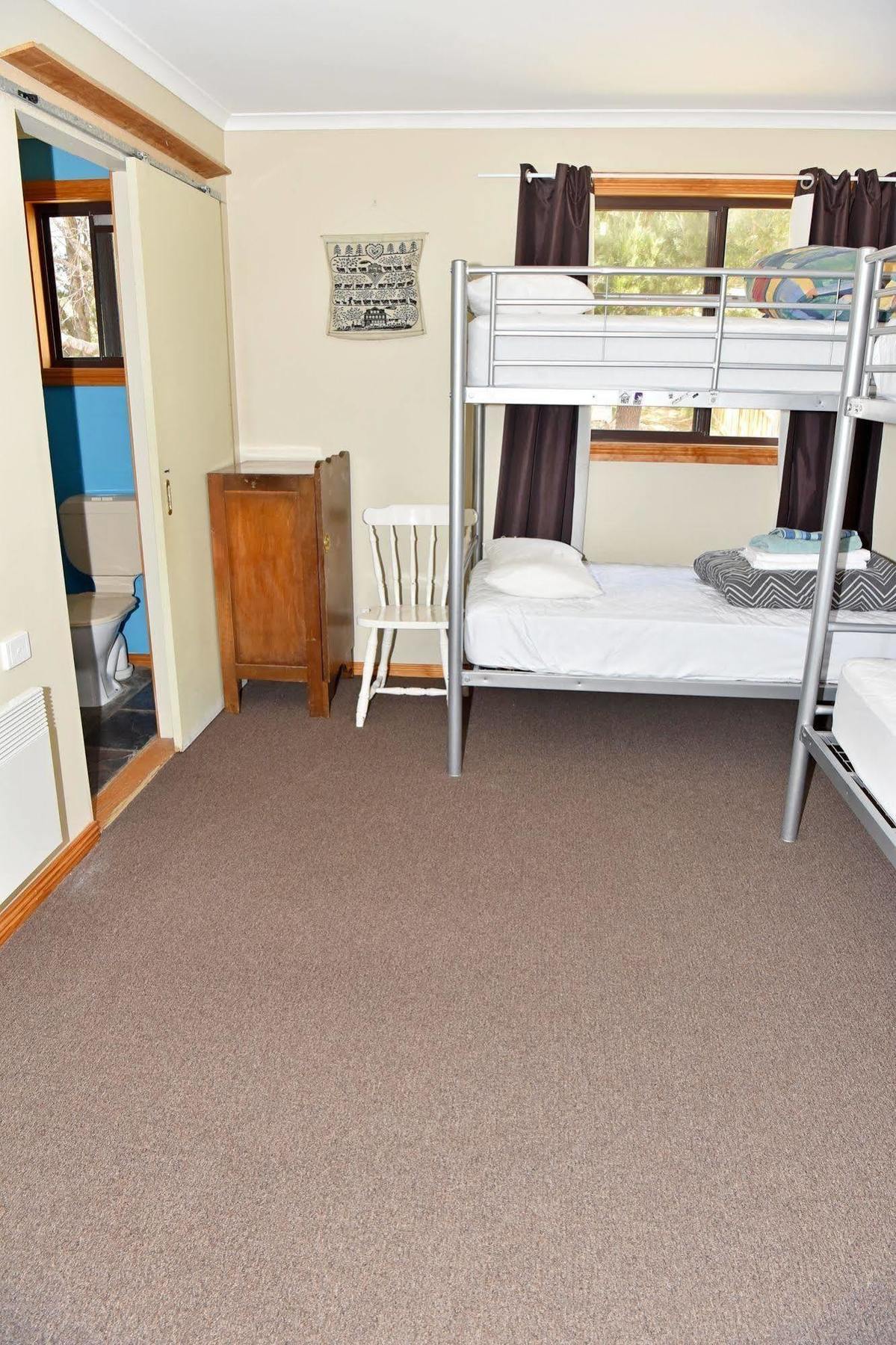 Bicheno Backpackers&Budget alojamiento Exterior foto